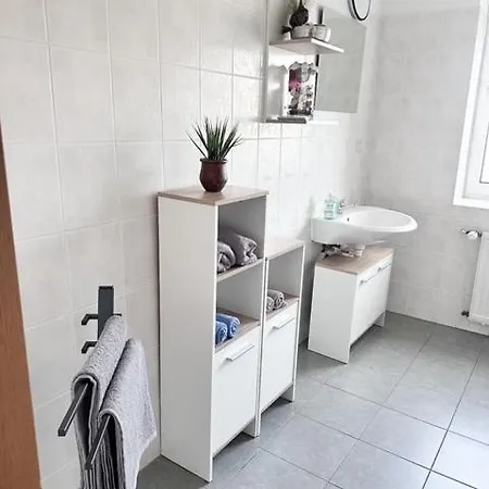 Apartment Mit Gartenzugang Niederdorla