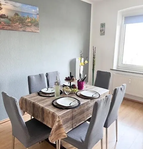 Apartment Mit Gartenzugang